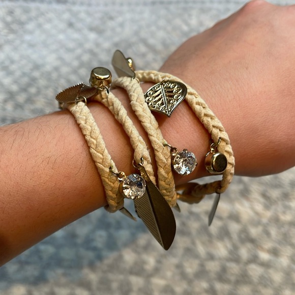 Bracelet - Picture 1 of 7